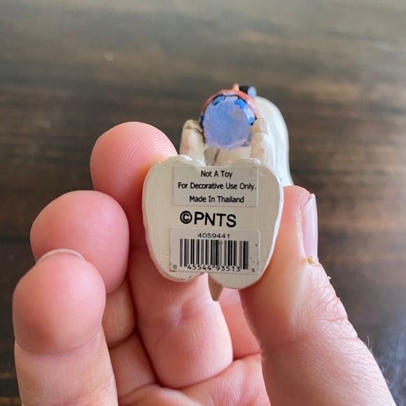 Jim Shore Peanuts Snoopy with Cupcake Birthday Figurine 4059441 3 Inch - Picture 6 of 7